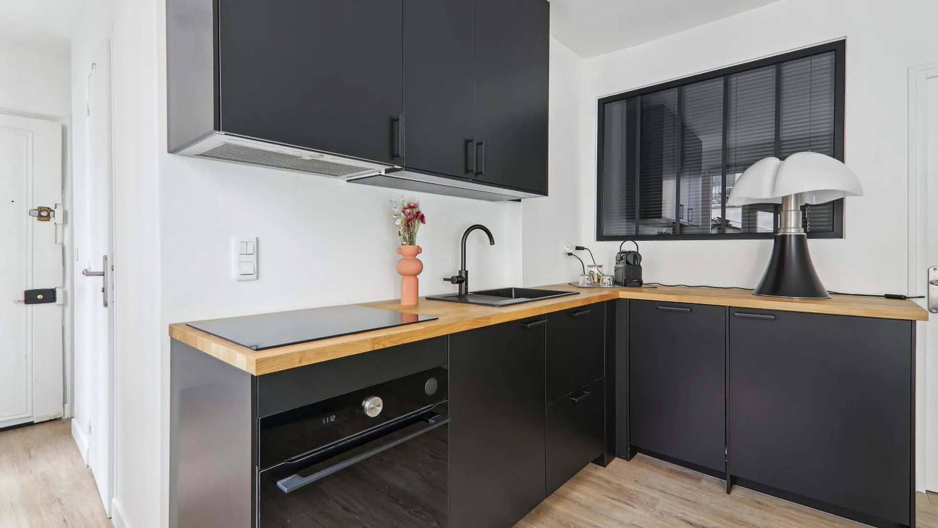 Apartment In Paris 2Eme