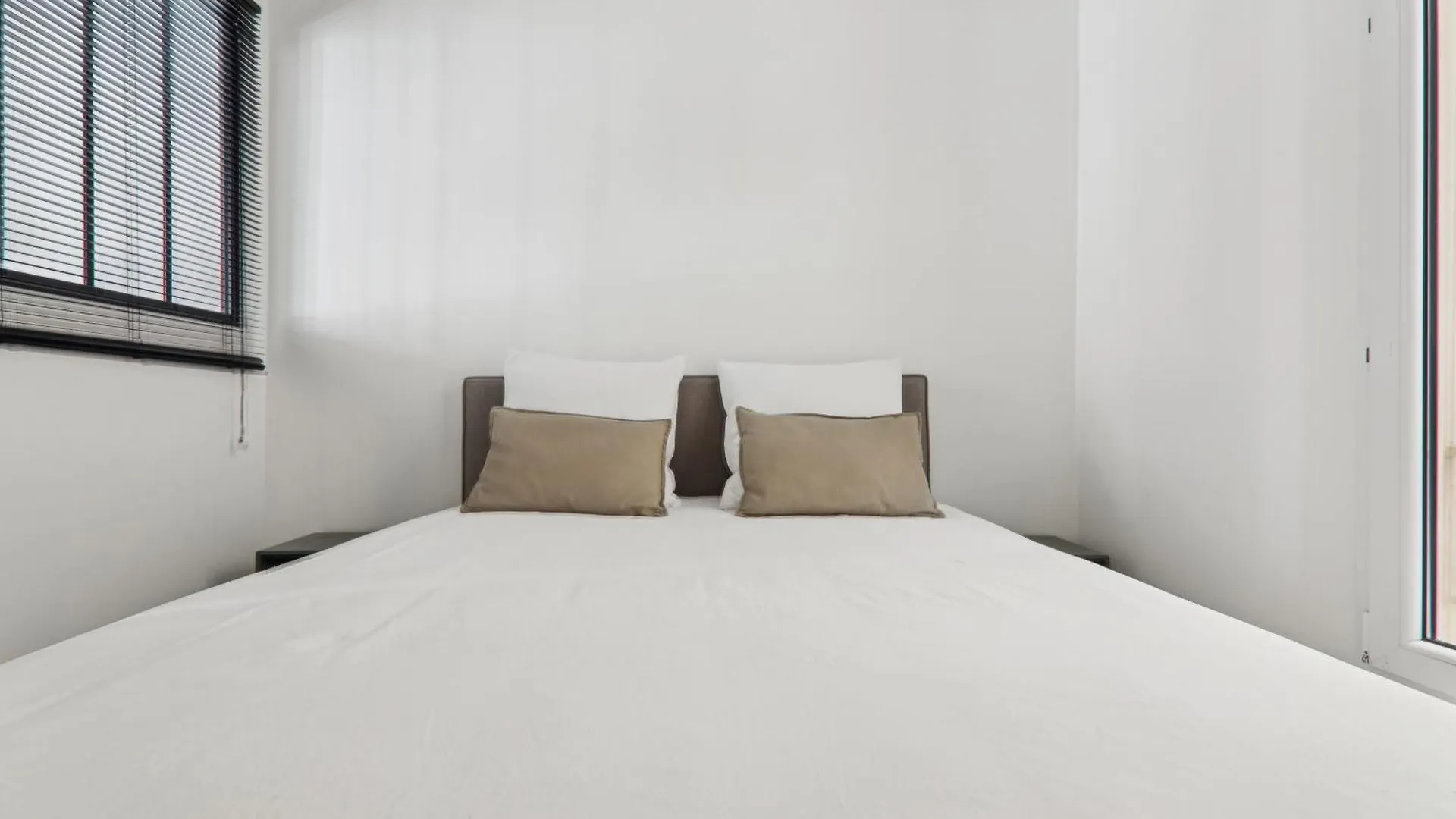 Apartment In Paris 2Eme 0*,