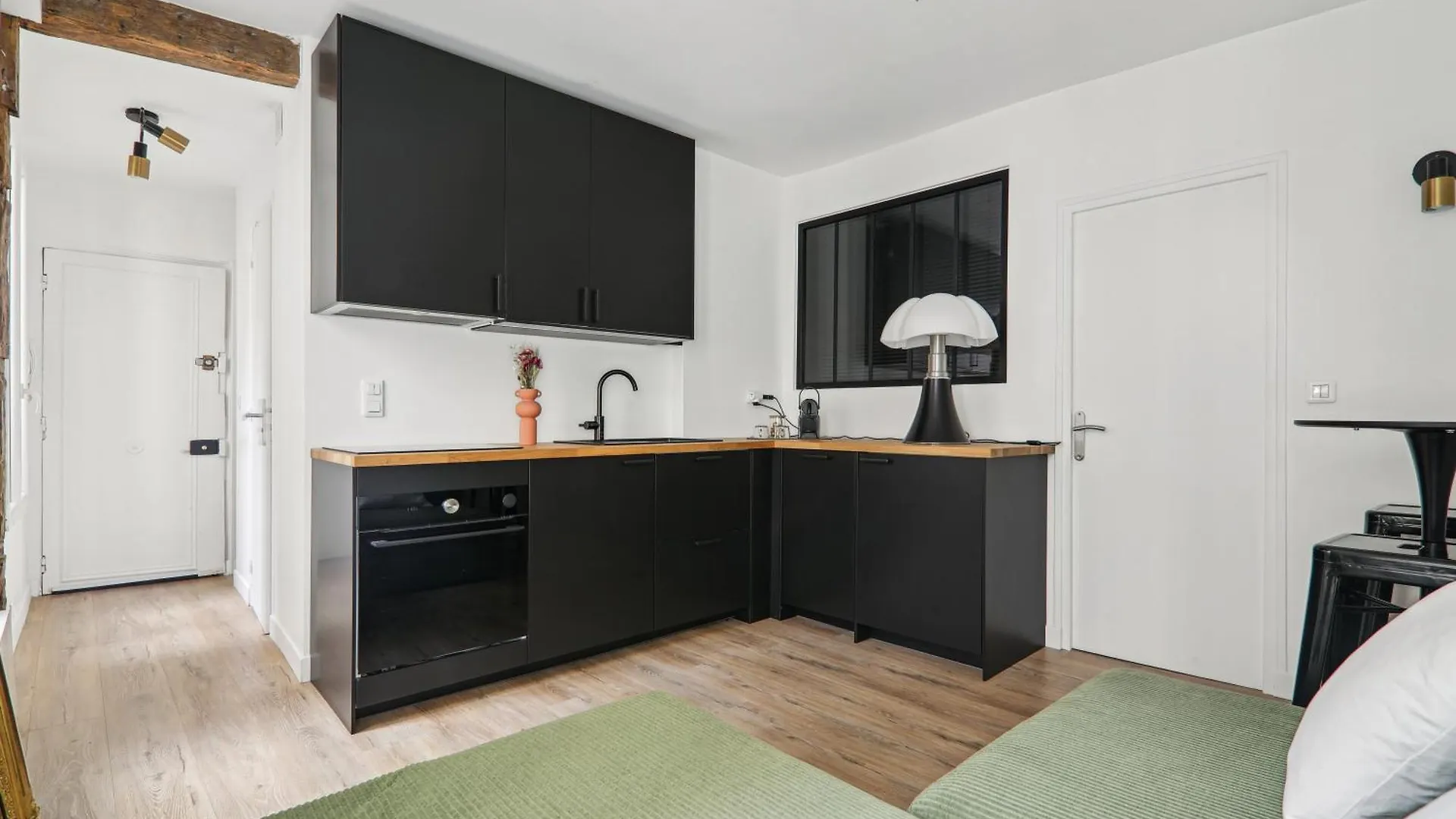 Apartment In Paris 2Eme